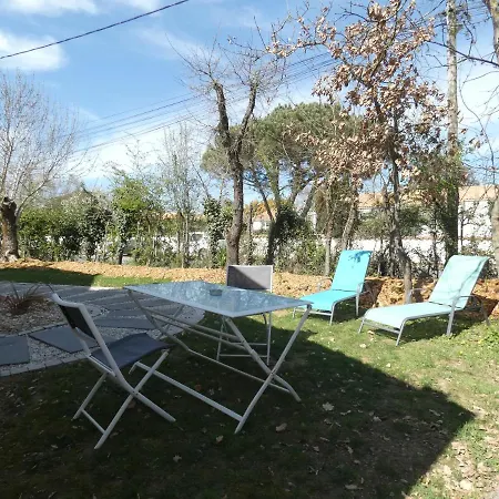 Grain De Sable Et Son Jacuzzi Talmont-Saint-Hilaire